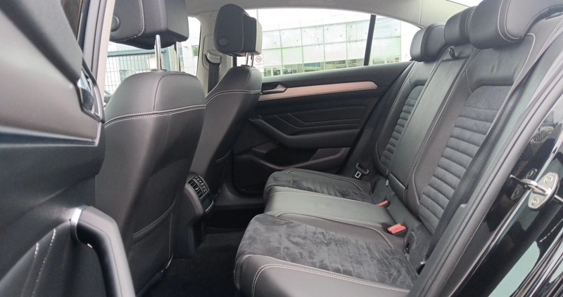 Volkswagen Passat cena 96900 przebieg: 65029, rok produkcji 2020 z Buk małe 742